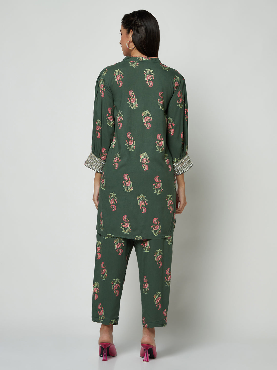 Green Embellished Sleeves Kurta Set