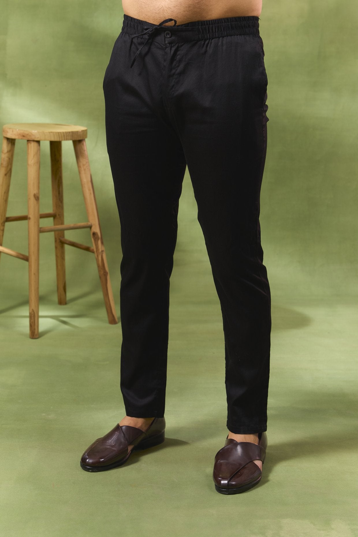 Black Large Embroidered Sherwani Set
