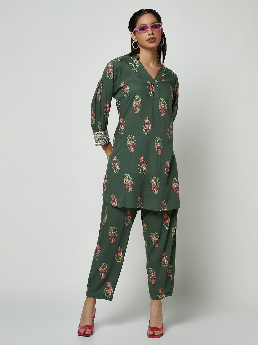 Green Embellished Sleeves Kurta Set